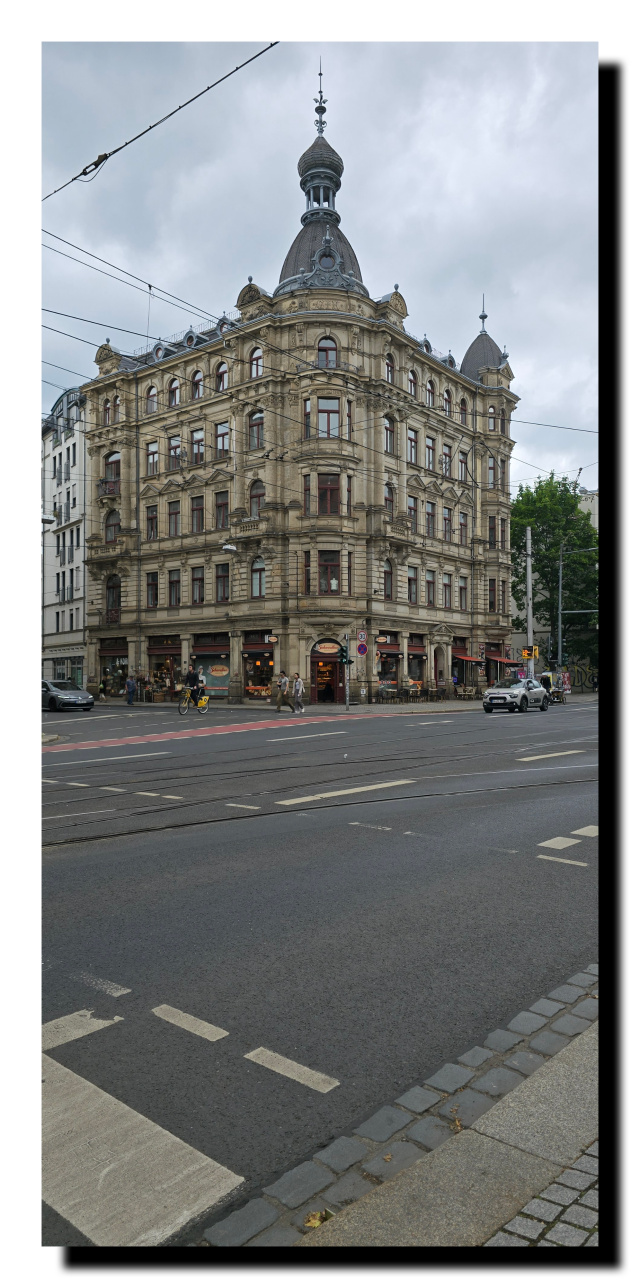 Immeuble à Dresde de l'autre côté de l'Elbe